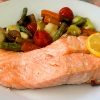 Receta de salmón al horno con limón y verduras congeladas