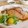 Receta de salmón al horno con salsa de soja y sésamo